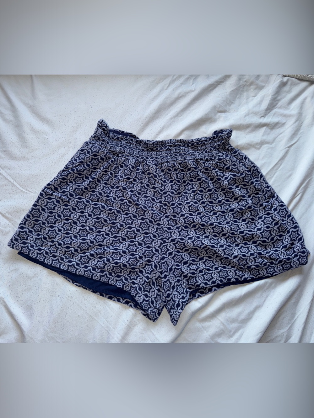 Knox Rose Navy Blue Patterned Circle shorts